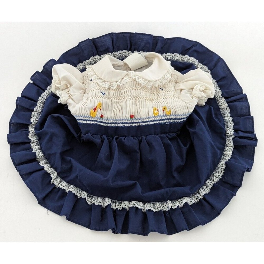 Vintage Nana's Pet Smocked Lace Collar Dress Size 12 Months Blue White Ducks